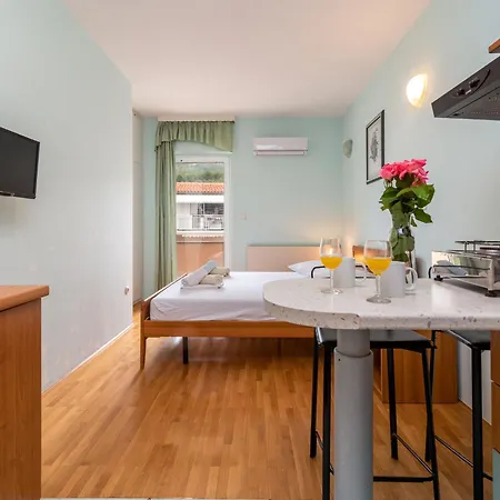 Jerkan 18 By Interhome Podstrana